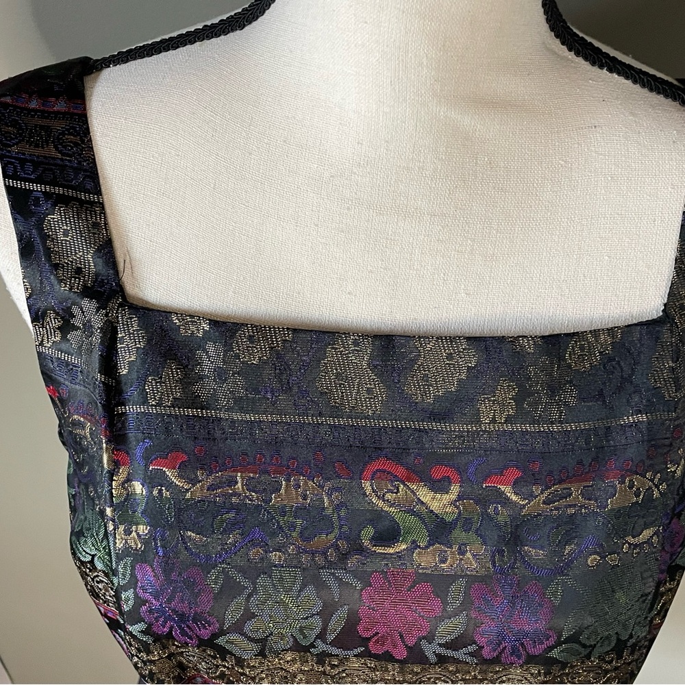 Elegant J.R. Nites Black and Purple Brocade Women's Top - Picture 2 of 13